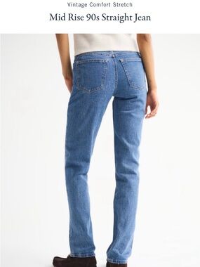 Abercrombie & Fitch Mid-Rise 90s Straight Leg Jeans - Medium Blue